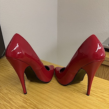 Corinna_Heel