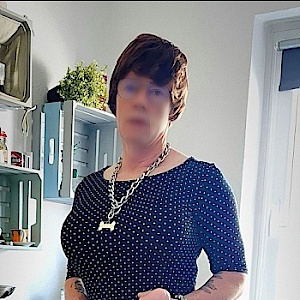 Lara-2507