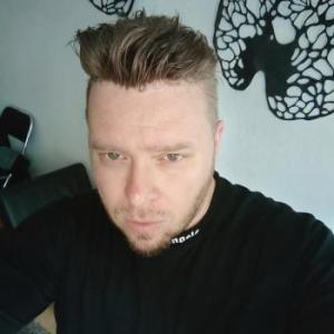 gayBLN28