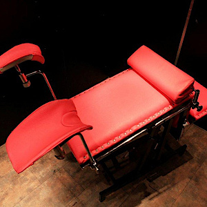 Hello zur angenehm versauten Saunaparty