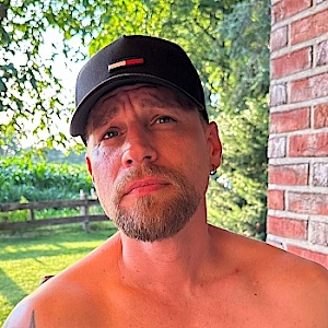 Handsome2079