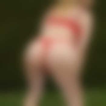 RedwomenNRWblond