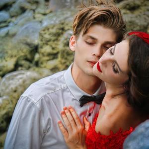 Ältere Frauen für Männer u35