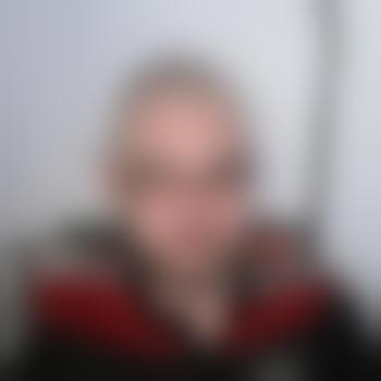 Junger_Sachse_sucht