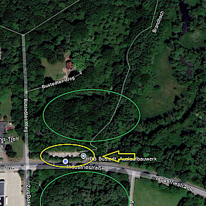 I-Gebiet Hiddenhausen, kleiner erhöhter parkplatz