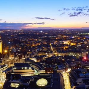 DOLLY BUSTER EROTIC WORLD