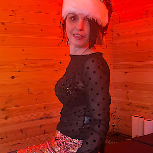 Hello zur angenehm versauten Saunaparty