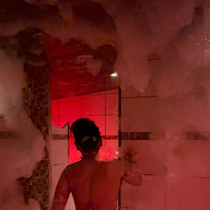 Hello zur angenehm versauten Saunaparty