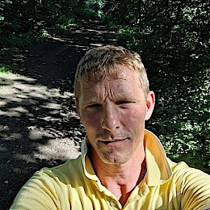 Tom8585