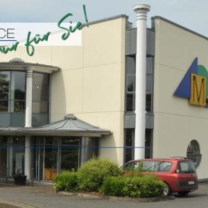 Möbelschuster Parkplatz in hermesdorf (Waldbröl)