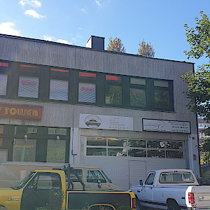 Rumvögeln Party genießen