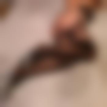 Hotwife16