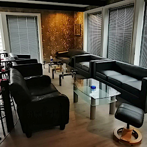 Welcome zur geilen Herrenüberschussparty