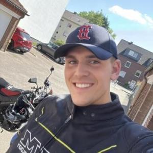 youngsuckerboy