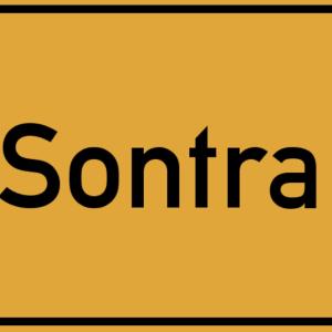 Parkplatz unterm Reptilienzoo in Sontra