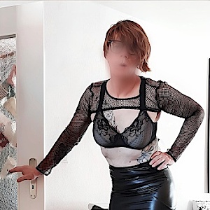Lara-2507