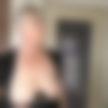 ÄltereMolligeFrau