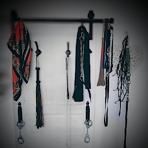 Sklavin vs. Dom..... Suchen und Finden !