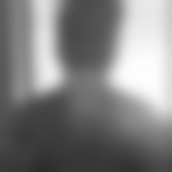 Dom_sucht_devot_bw