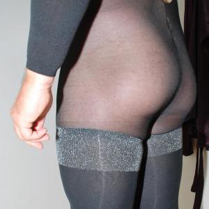 Gezoomt_Strumpfhosen/Nylon_Hintern