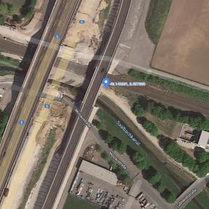 Parkplätze am Saalbach / Autobahnbrücke A5