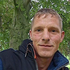 Tom8585