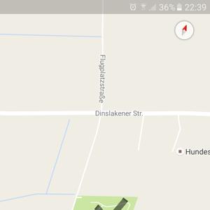 Wander pp gegen über des sport flugplatzes