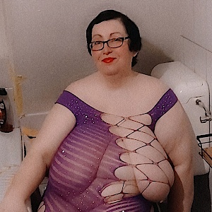 Huge Boobs Lady's & Lovers...