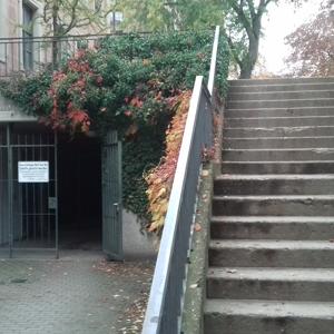 Toilette im Schlossgarten Erlangen